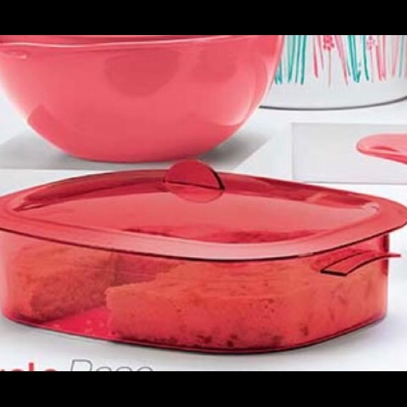 Tupperware  Servi Crystalware Oval  Container 2.1L - Picture 4 of 16